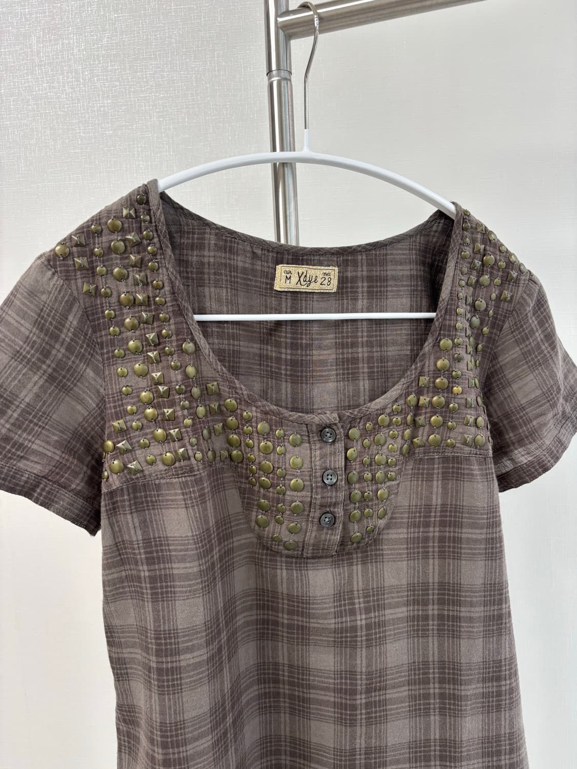xdye 비딩 스터드 브라운 체크 반팔 블라우스 상품이미지3