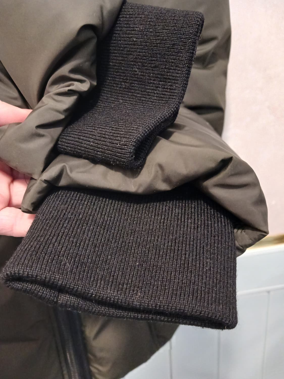 멕케이지 딕슨 정품 여성 패딩 85 에서 90 사이즈 까지 가능 상품이미지9