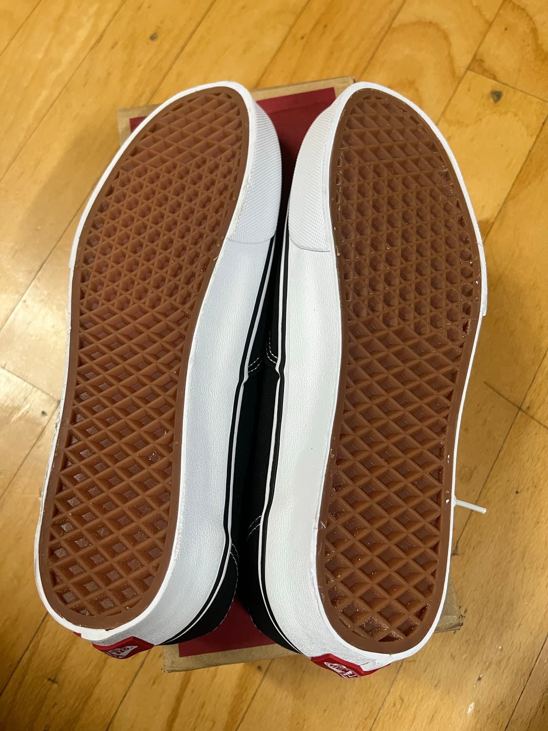 (새상품) 반스 어센틱 블랙 화이트 270 상품이미지6