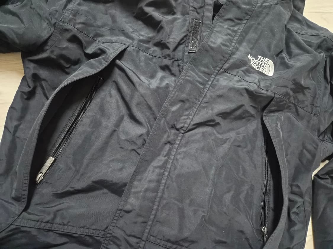 노스페이스 고프코어 블랙 바람막이 100 상품이미지3