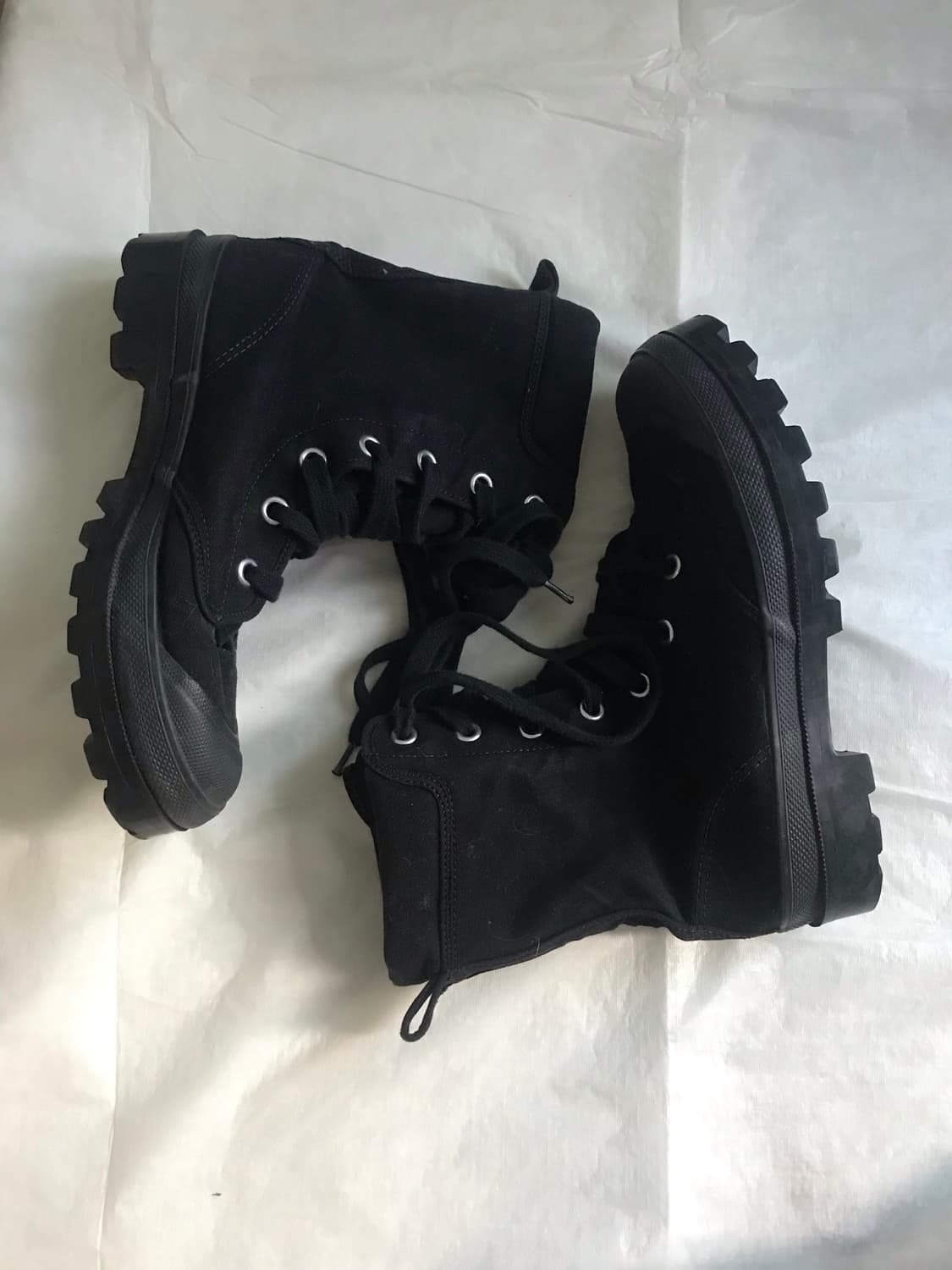 꼼데가르송 25cm 스니커즈 하이 상품이미지1