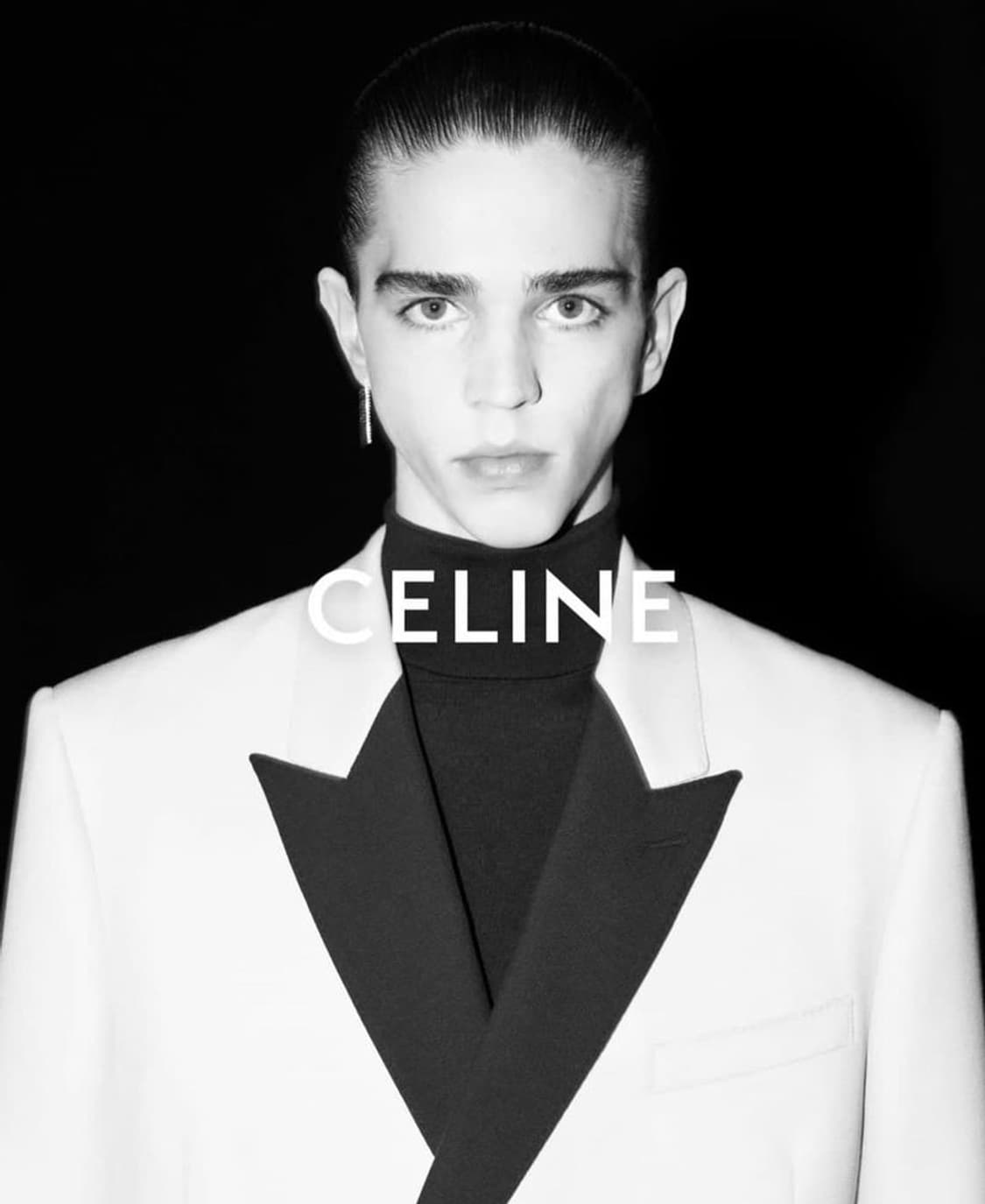 [박보검님 착용] 셀린느 22AW 피크드 라펠 바닐라 자켓 상품이미지2