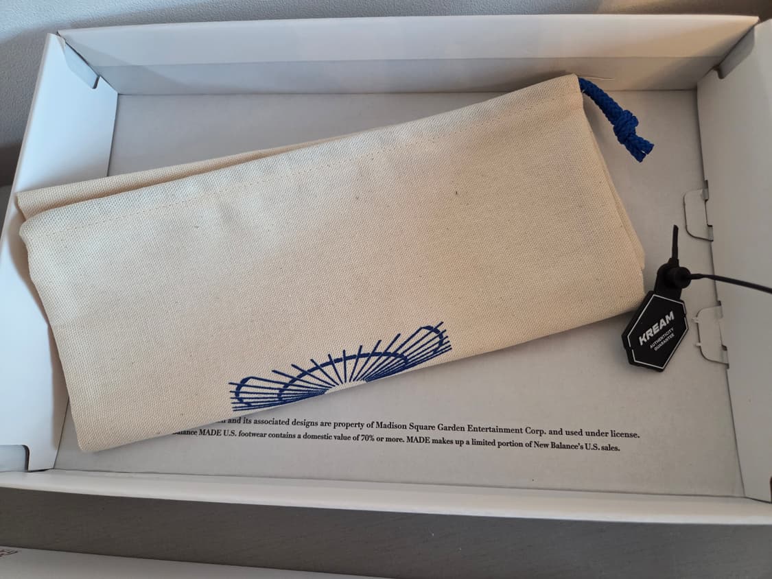 뉴발란스 990v6 키스 x 메디슨 스퀘어가든  255 상품이미지7