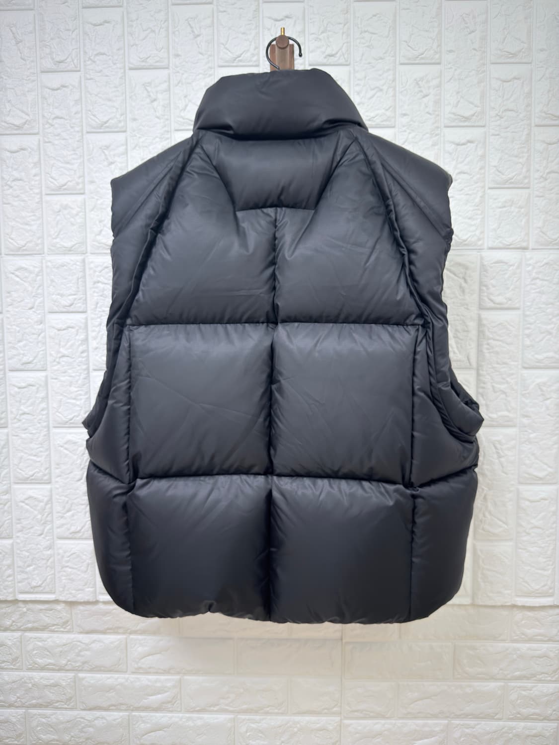 (25FW새상품)준지 립스탑 슬리브 디테처블 숏 다운 점퍼(46) 상품이미지4