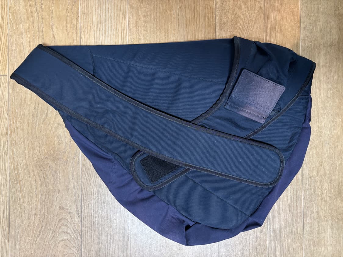 지용킴 선블리치 슬링백 Jiyongkim sling bag 상품이미지2