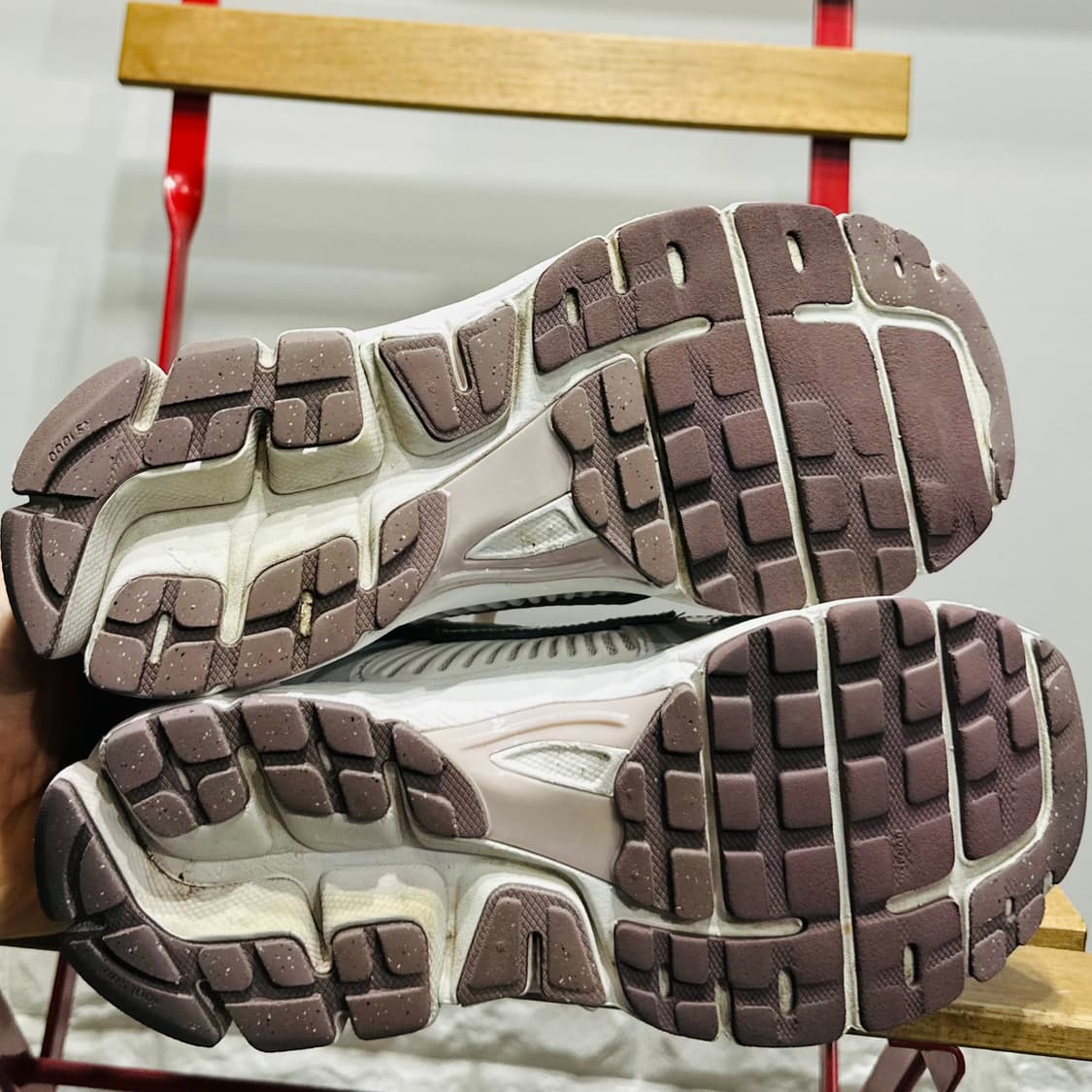 240) 나이키 운동화 여성 여자 신발 줌 보메로 메탈 상품이미지7