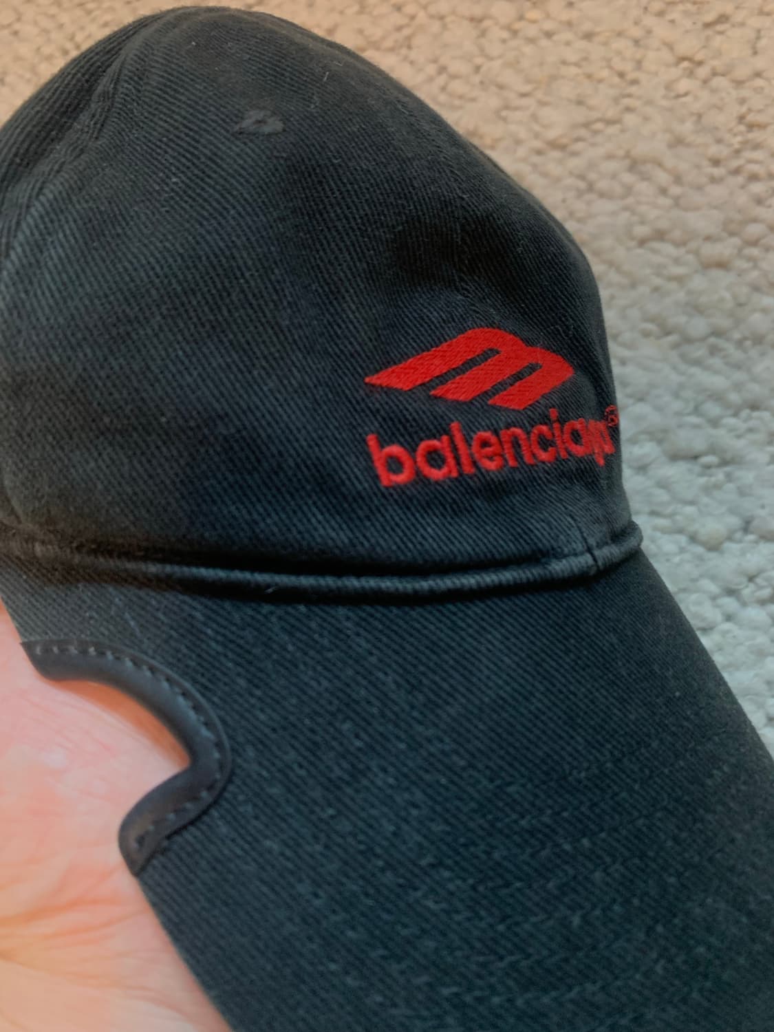 Balenciaga 3B Sports Icon Cap Black Red 상품이미지10