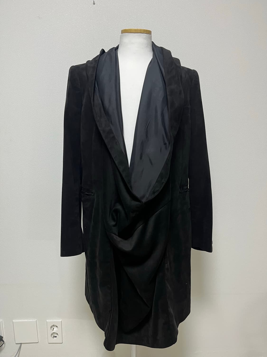 꼼데가르송 옴므 플러스 드레이프 코트 상품이미지1