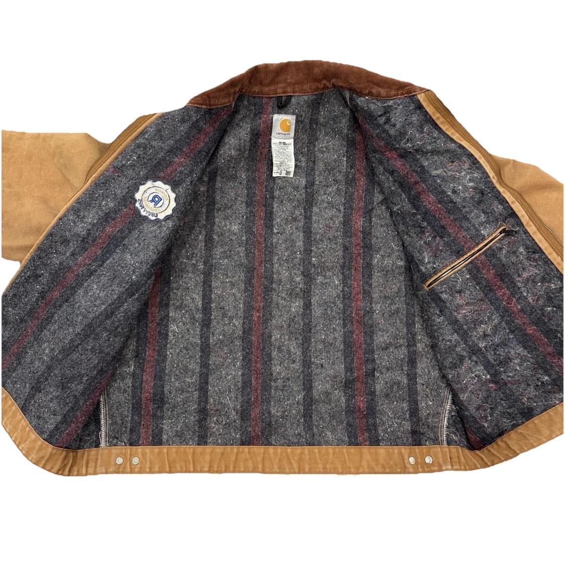 칼하트 J01 디트로이트 로완 컴퍼니스 커스텀 자켓 브라운 상품이미지5