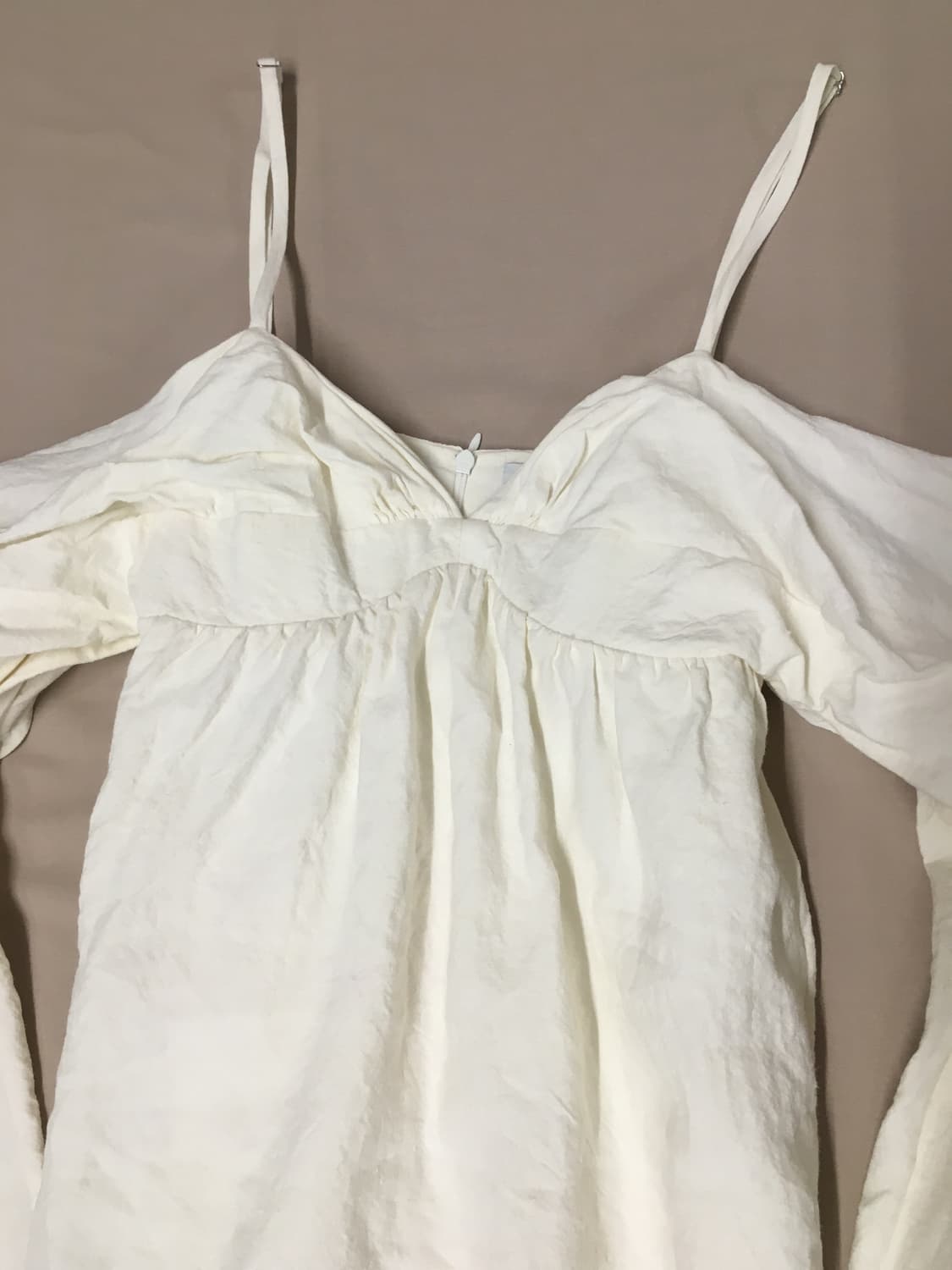 급처! JW앤더슨 오프숄더 상품이미지3