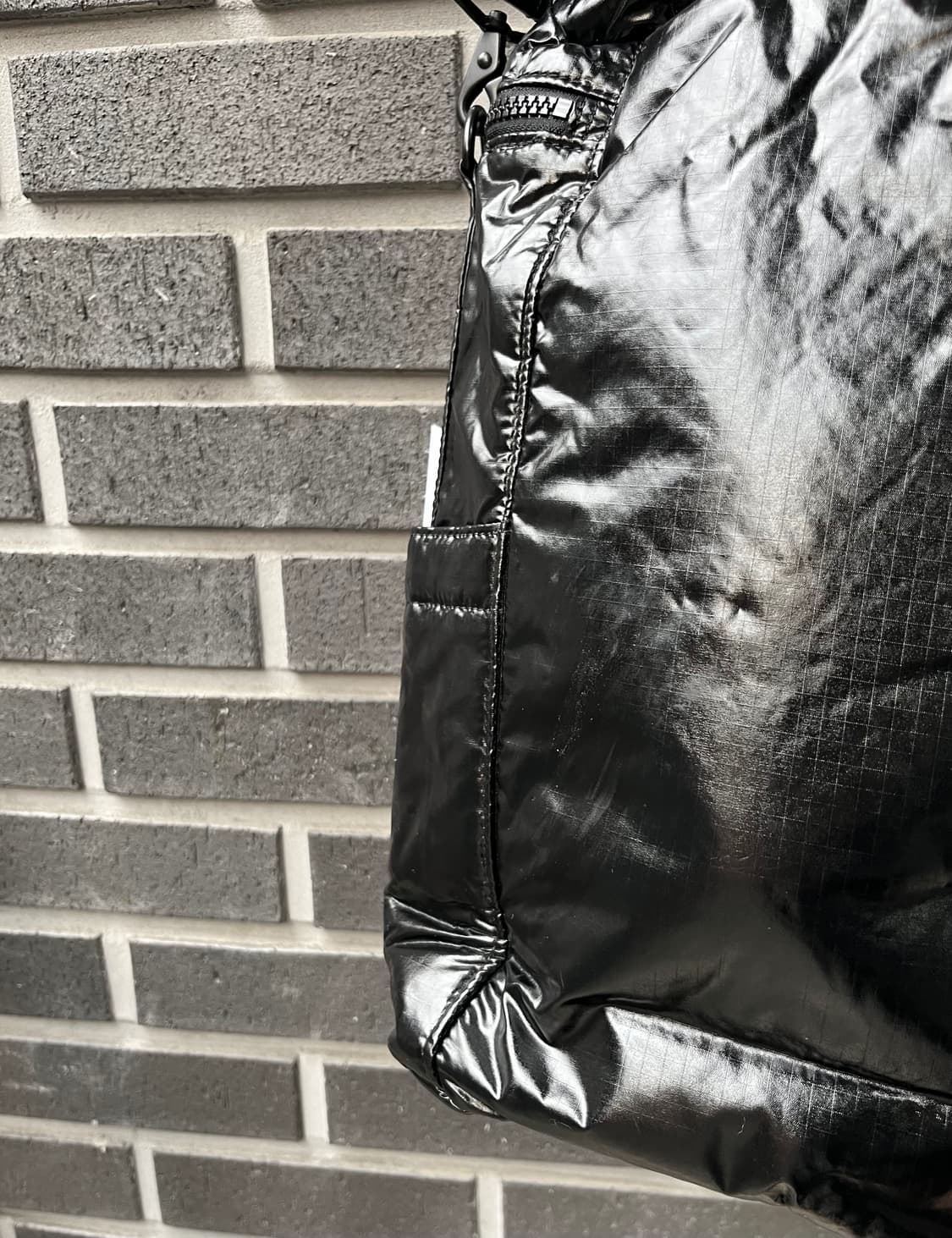 PORTER 포터 글로시 크로스백 블랙 상품이미지6