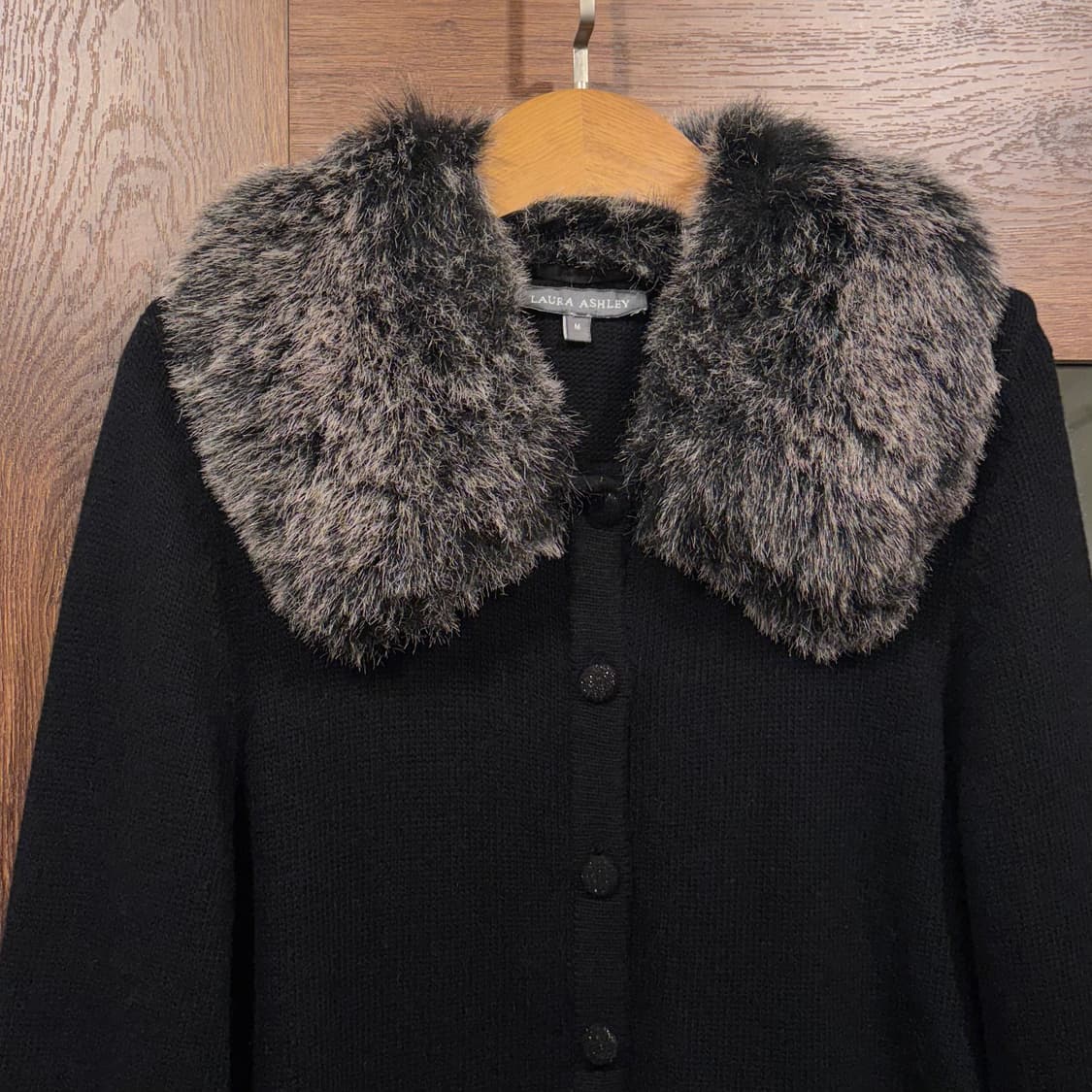 Laura ashley 로라애슐리 에코 퍼 트리밍 블랙 가디건 상품이미지3