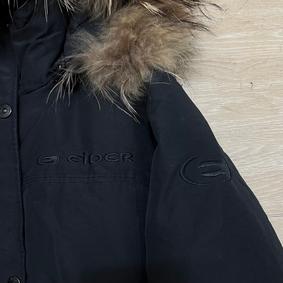 아이더 여성 덕다운 퍼후드 사파리 롱패딩 점퍼 [블랙] L/100 상품이미지4