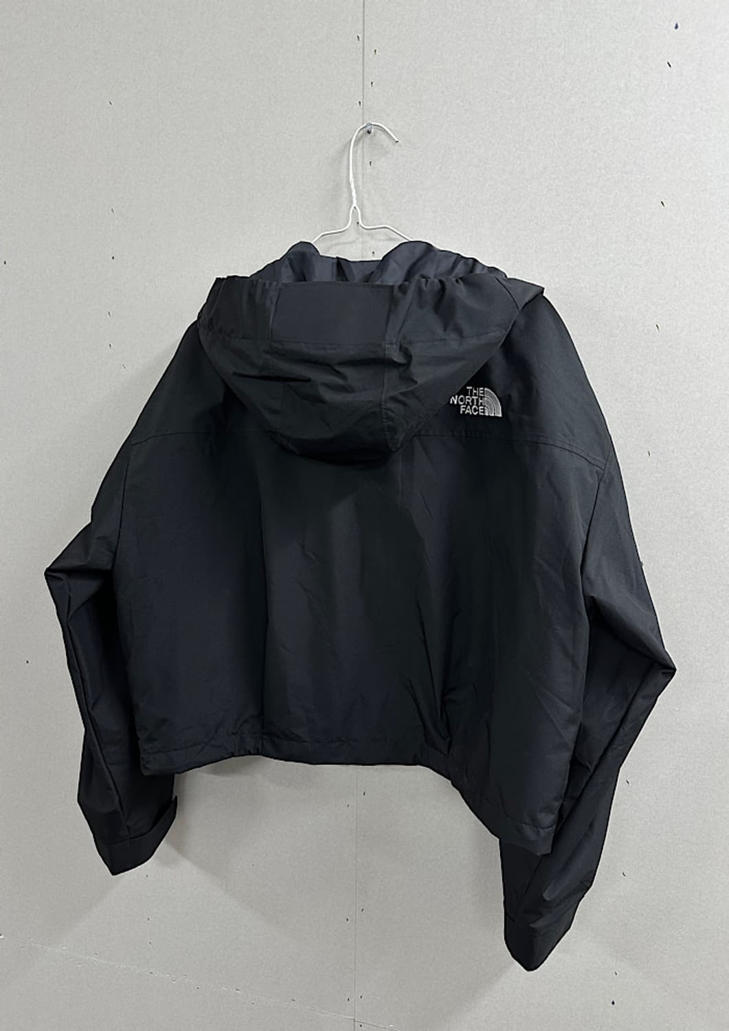 새상품 노스페이스 크롭 바람막이 M  상품이미지4