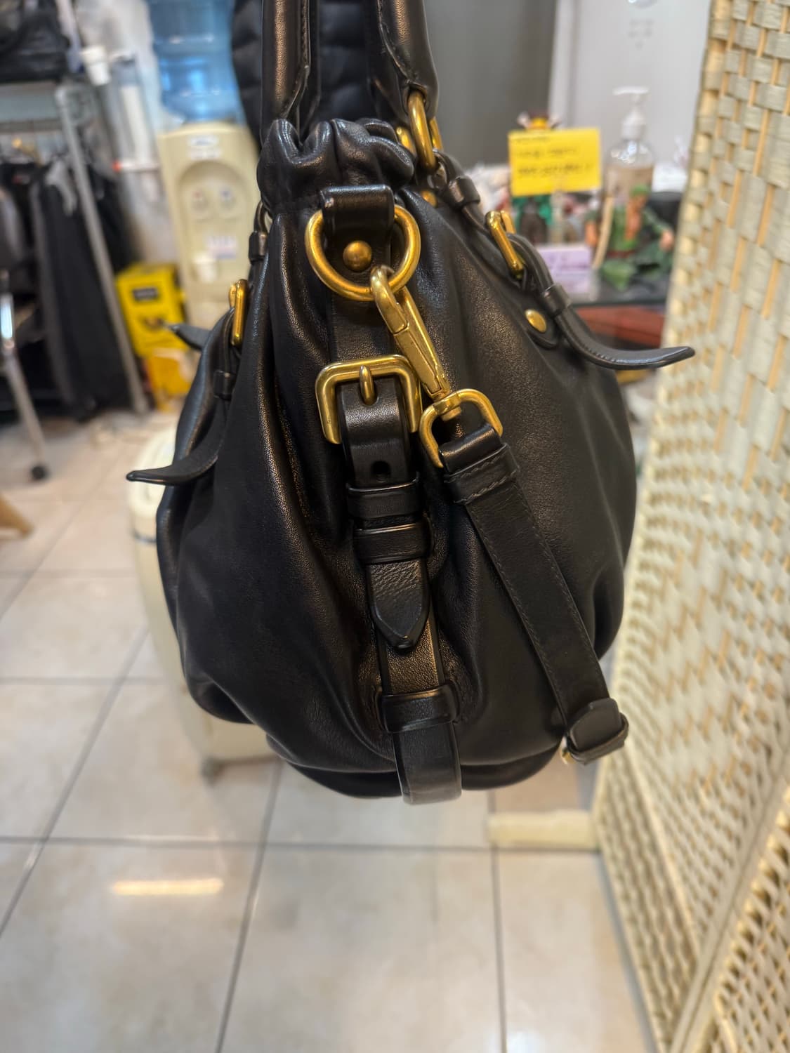 정품 프라다 레더 2way백 팝니다 상품이미지5