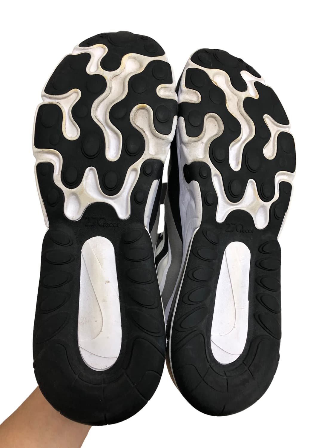 나이키 에어맥스 270 리액트 메탈릭 퓨터 300mm 상품이미지5