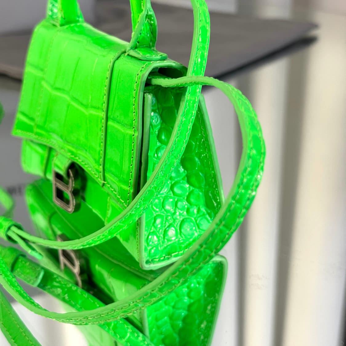 발렌시아가 아워글래스 크로커다일 미니 토트 크로스백 상품이미지8