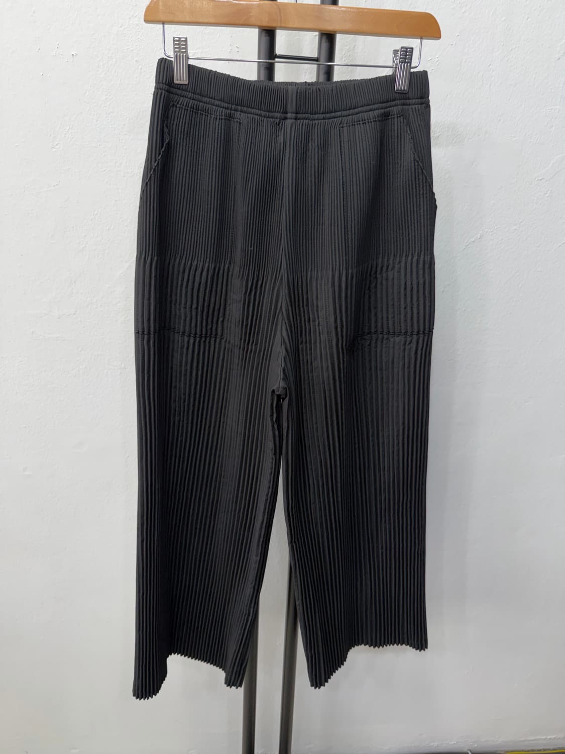 새제품) 플리츠미 25ss 팬츠 M(55-77) 상품이미지1