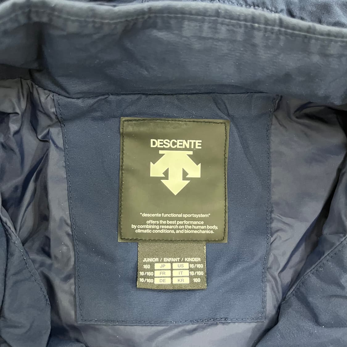 160 데상트 키즈 바람막이 후드 자켓 0224M 상품이미지2