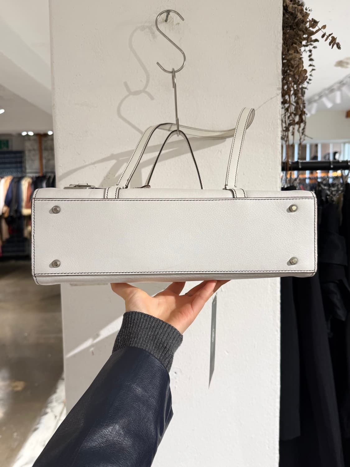 크리스찬 디올 00s 화이트 새들 더블 스트랩 숄더백 상품이미지6