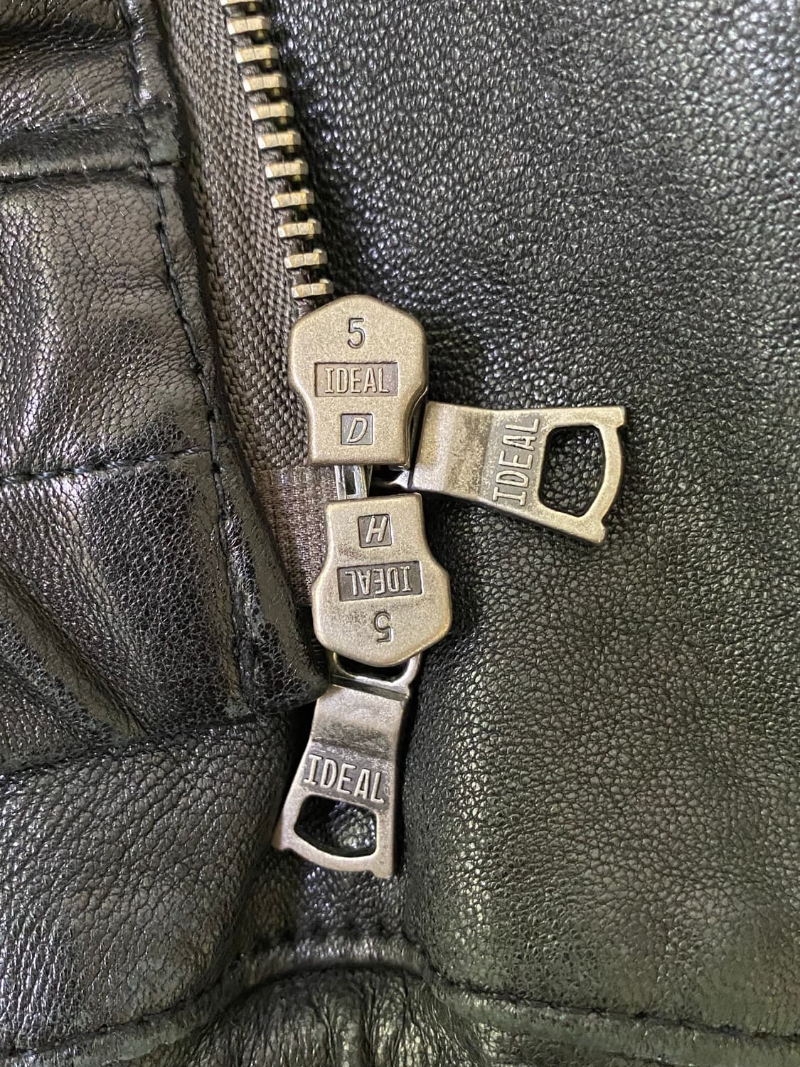 vtg leather jacket 상품이미지10