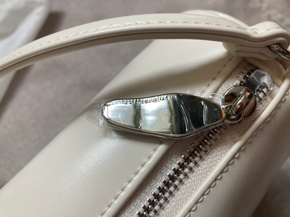 칼린 메이백 아이보리 상품이미지5