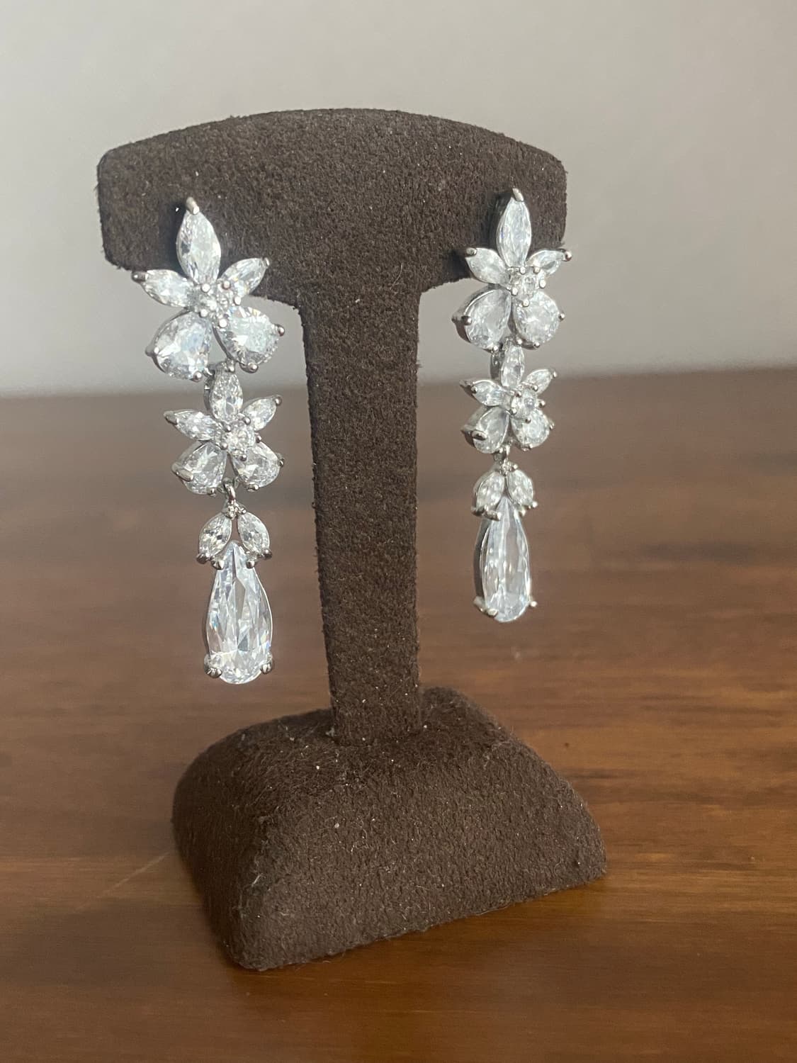 물방울 모티브 큐빅 귀걸이 상품이미지6