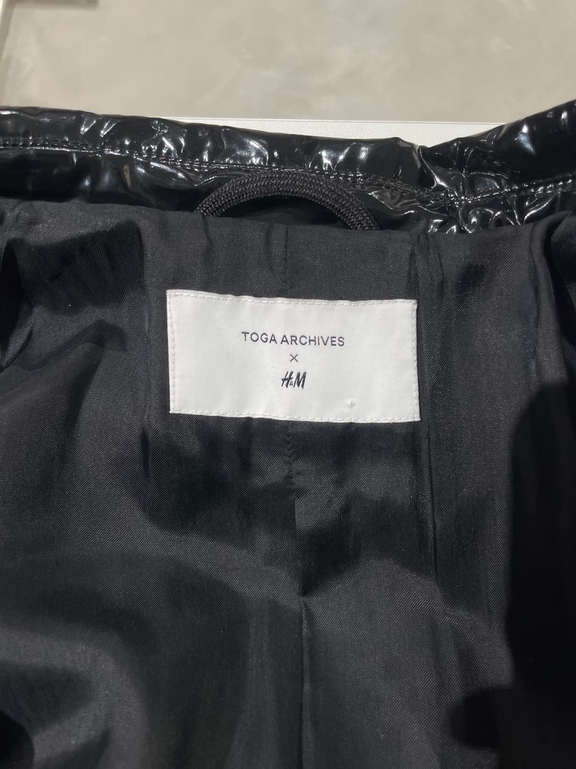 토가 아카이브 x h&m 베이지 도킹 벨티드 트렌치 코트  상품이미지7