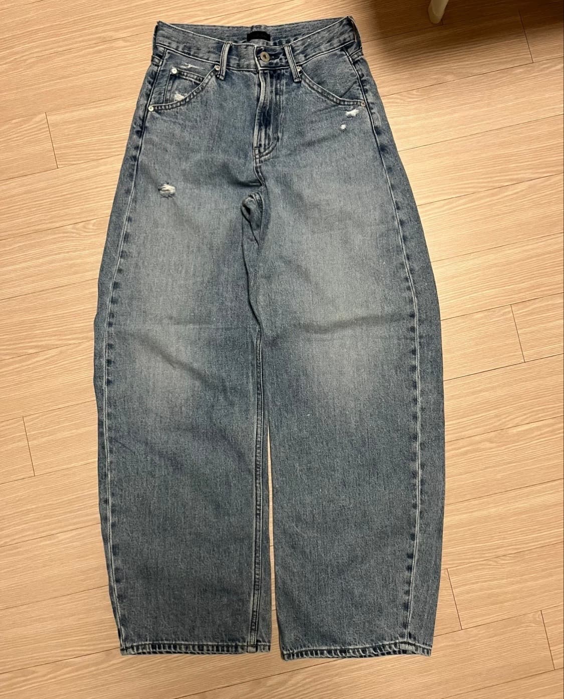 유니클로 배기커브진 상품이미지2