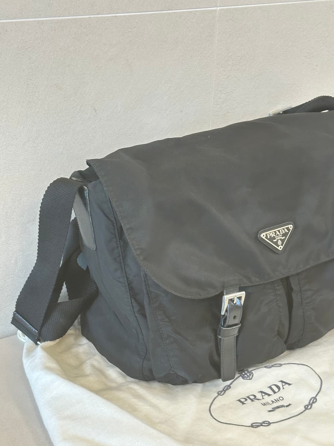 정품 프라다 포코노 나일론 투포켓 메신저백 크로스백 상품이미지7