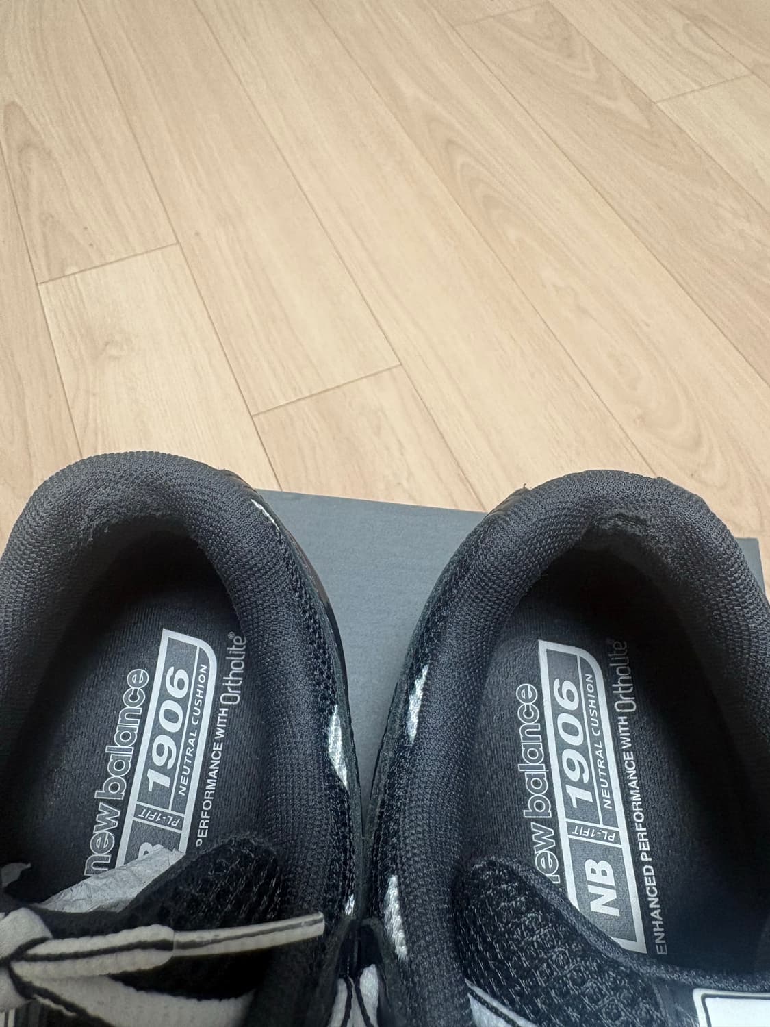 뉴발란스 1906 폴카닷 상품이미지4