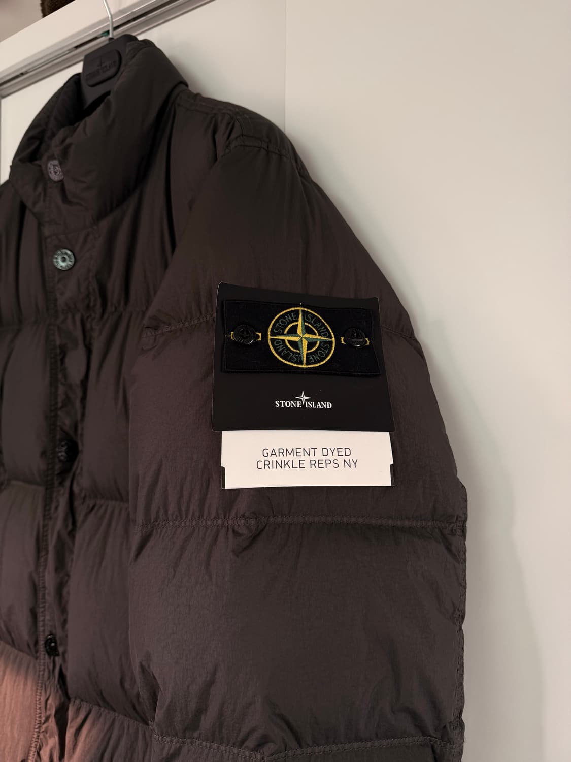 25fw 스톤아일랜드 크링클랩스 패딩 리드 그레이 L 상품이미지2