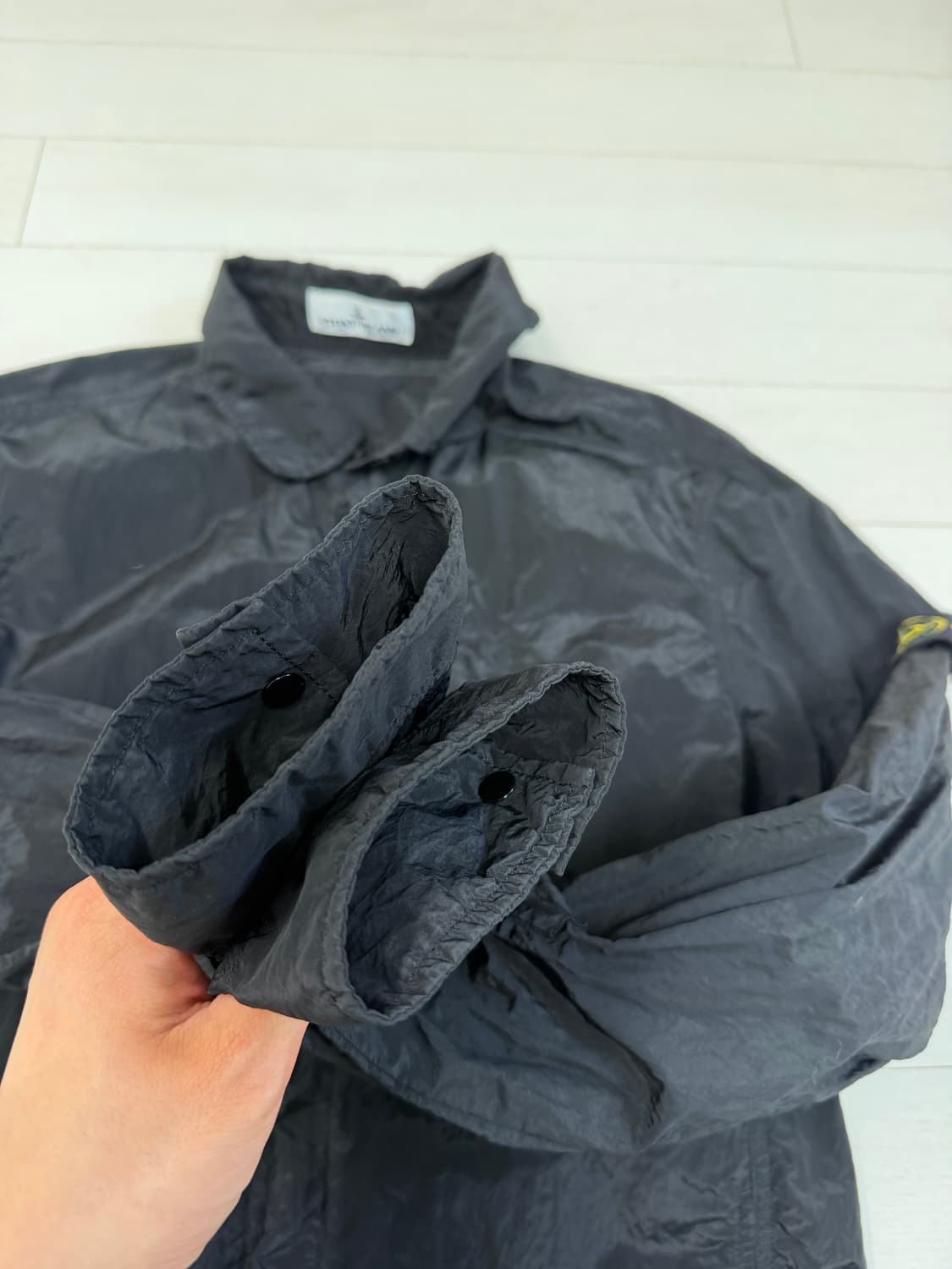 백화점판) 스톤아일랜드 나일론 메탈 셔츠 L 사이즈  백화점 한글텍이라서 상품이미지2