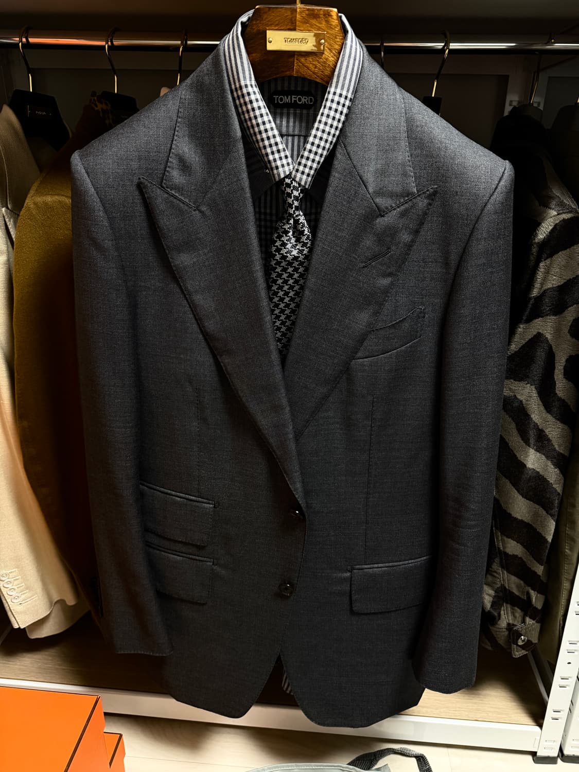 (명작,강추👍)톰포드 윈저 다크그레이 수트 상품이미지1