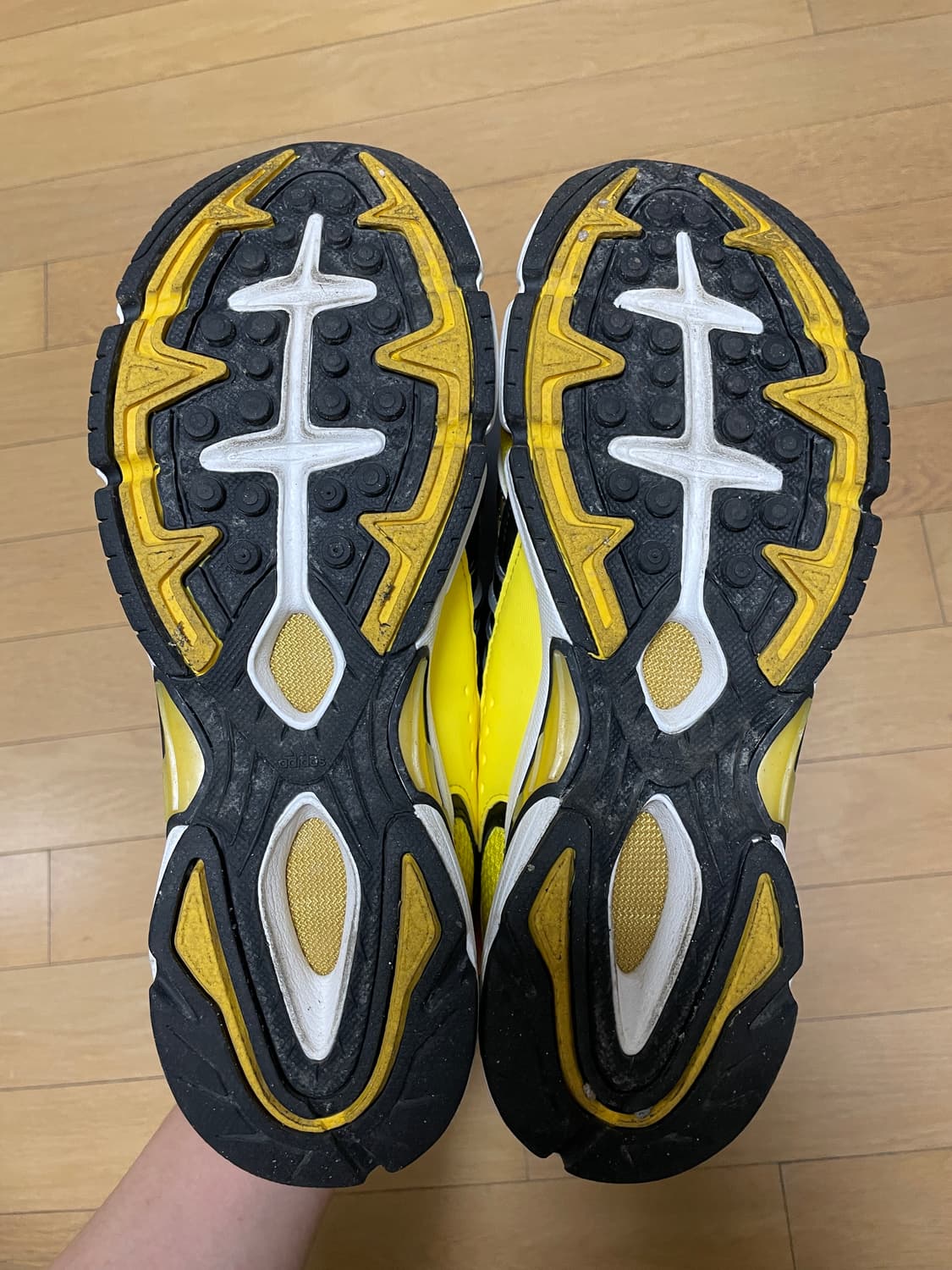 270 아디다스 템퍼런2.0 옐로우 상품이미지5