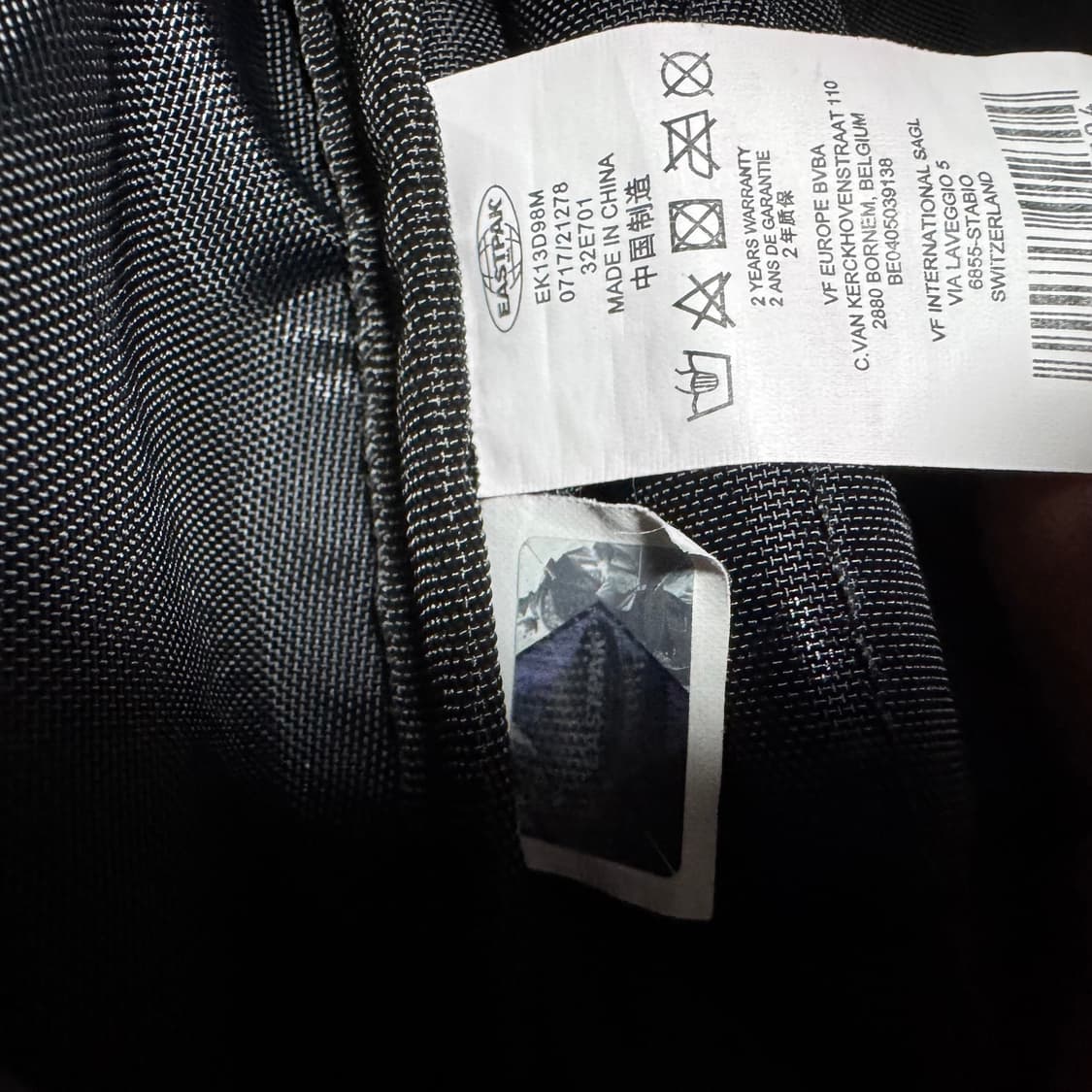 베트멍 x 이스트팩 2way 백팩 레드 상품이미지3