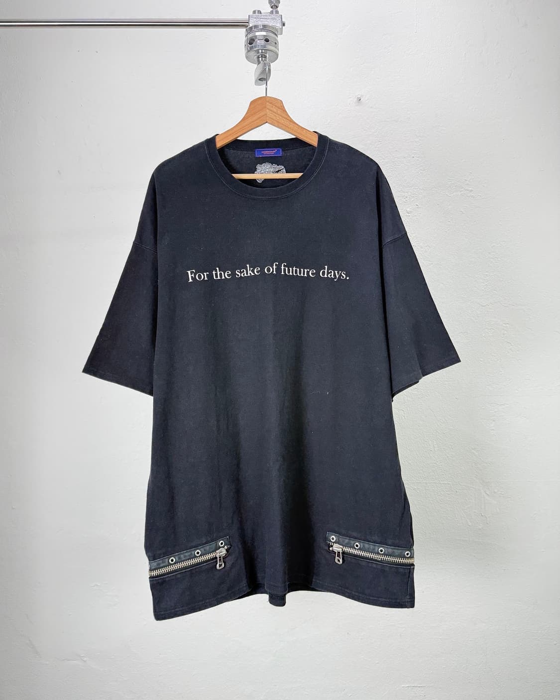 언더커버 16ss 퓨처 데이즈 블랙 집 하프 티셔츠 상품이미지1