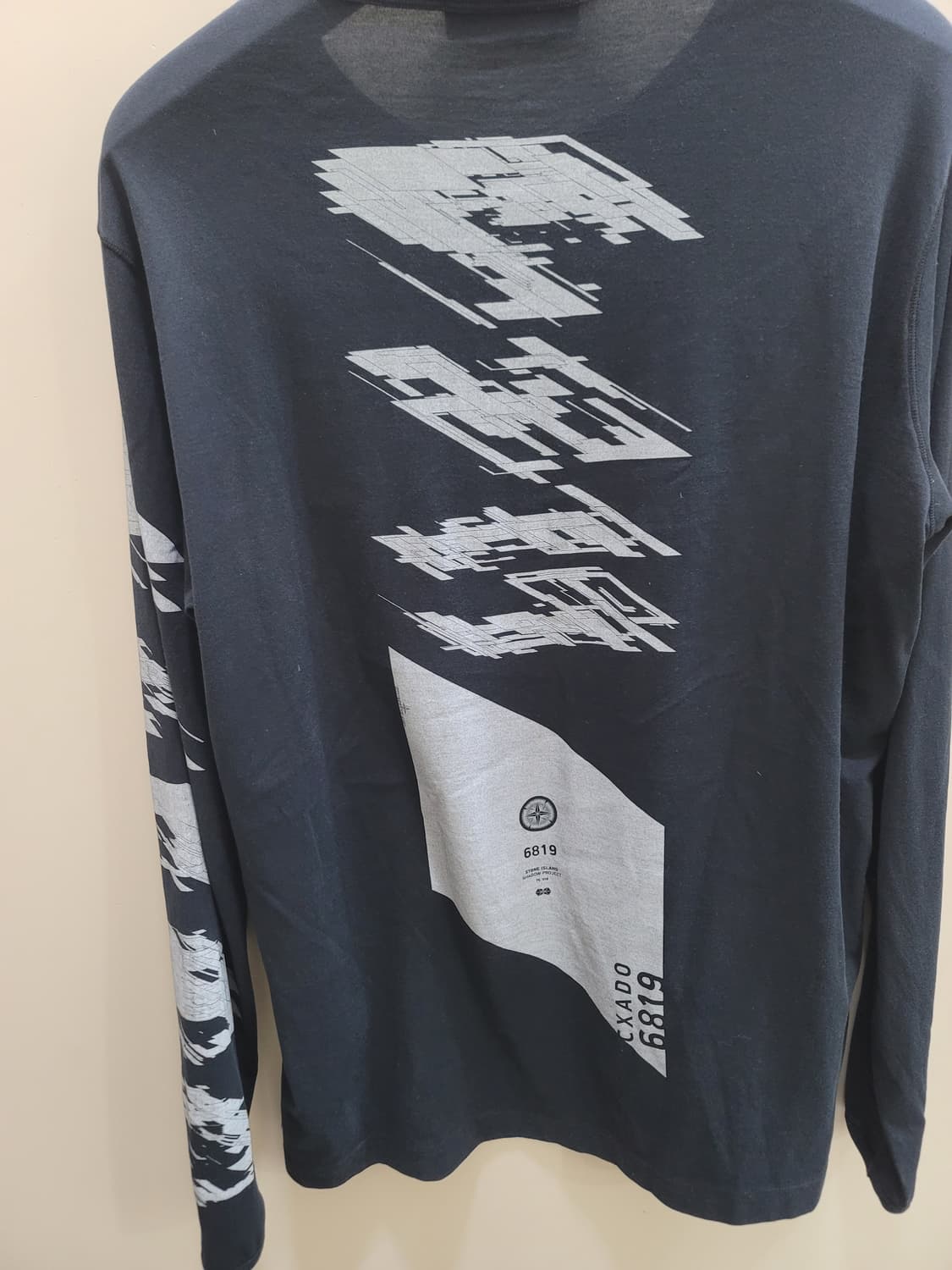 스톤아일랜드 쉐도우프로젝트 포켓 긴팔티 블랙 상품이미지5