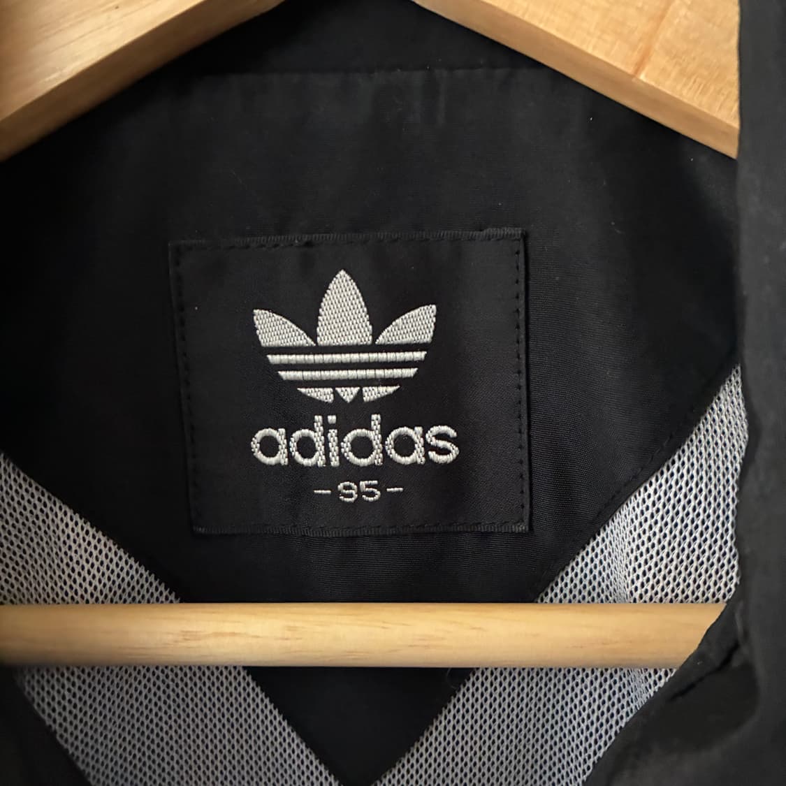 아디다스 90s 바람막이 상품이미지4