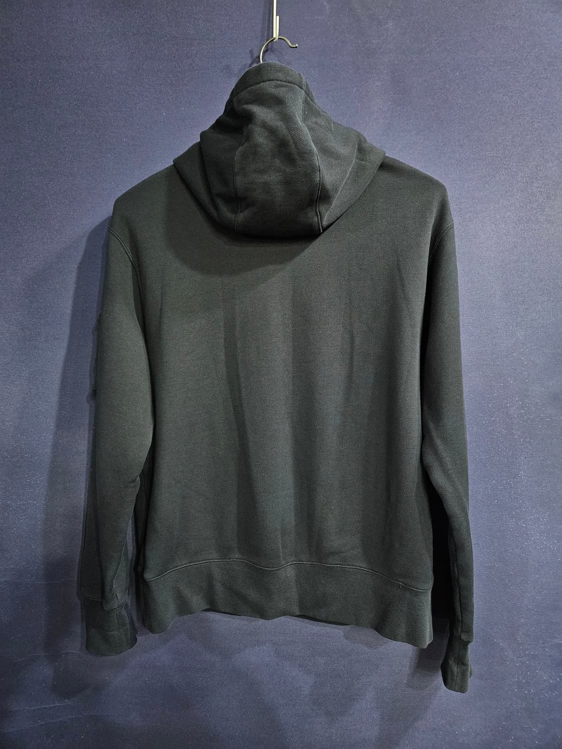 나이키 자수로고 블랙차콜 남성 105 포켓 후드티  상품이미지2