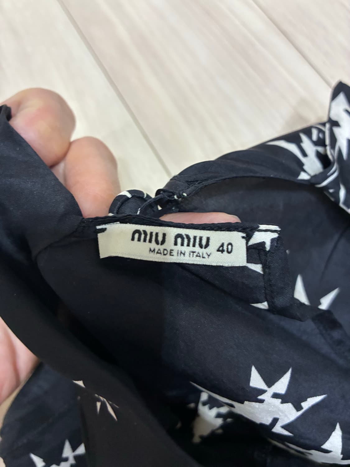 [정품] 미우미우(Miu Miu) 오픈백 파이핑 원피스 (정55 추천) 상품이미지6