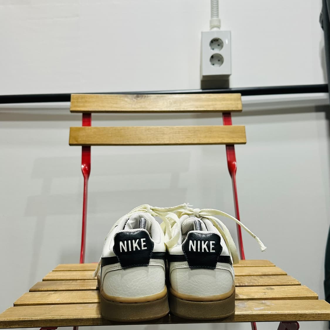 240) 나이키 운동화 여성 여자 신발 코트 버로우 헤리티지 상품이미지4