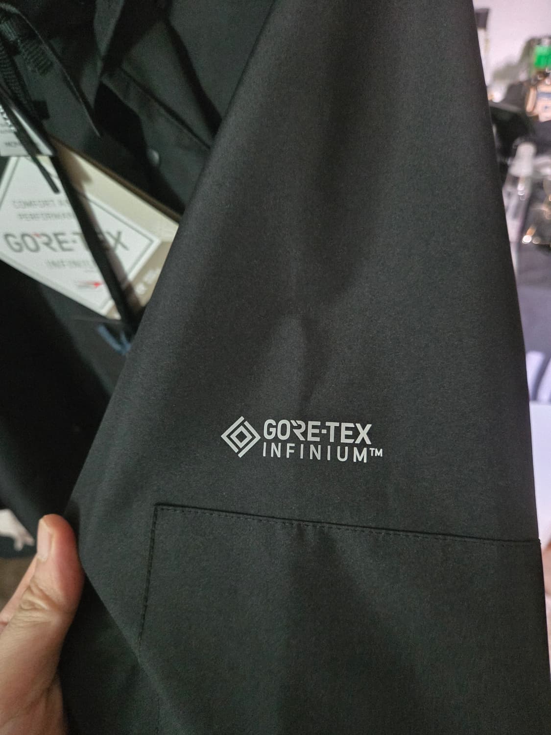 몽클레어 X HYKE 고어텍스 자켓 블랙 상품이미지3