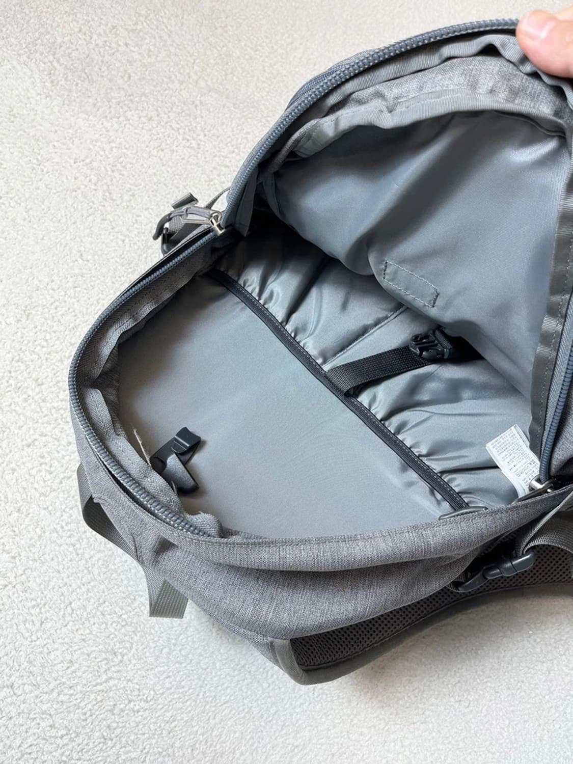 노스페이스 핫샷 그레이 배색 백팩 Q1279 상품이미지7