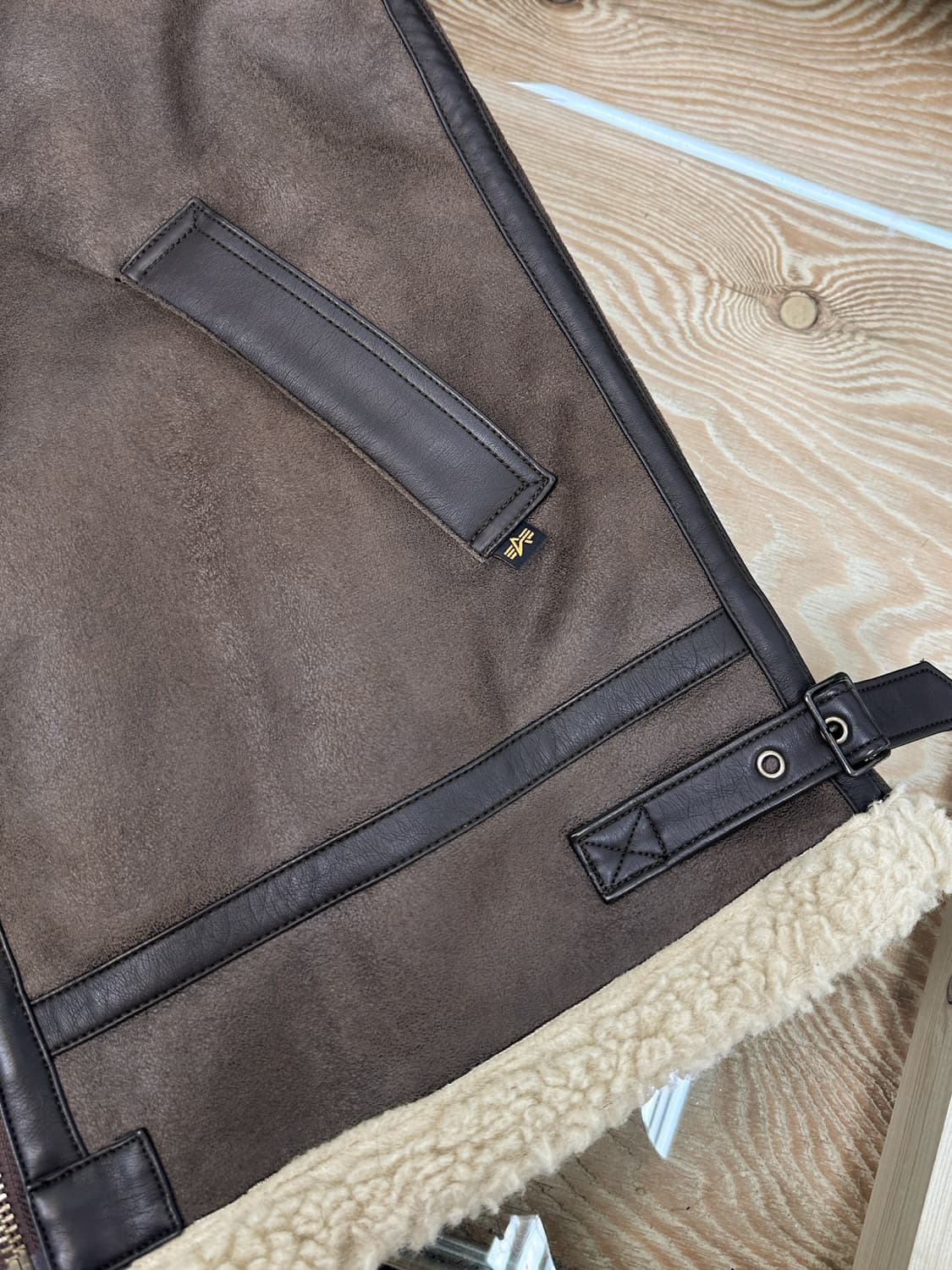 알파인더스트리 U.S.A.F 타입 B-3 무스탕 상품이미지6