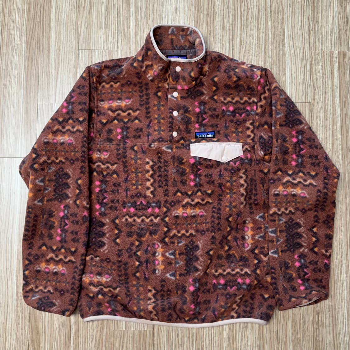 [S] 파타고니아 신칠라 우드 패턴  상품이미지1