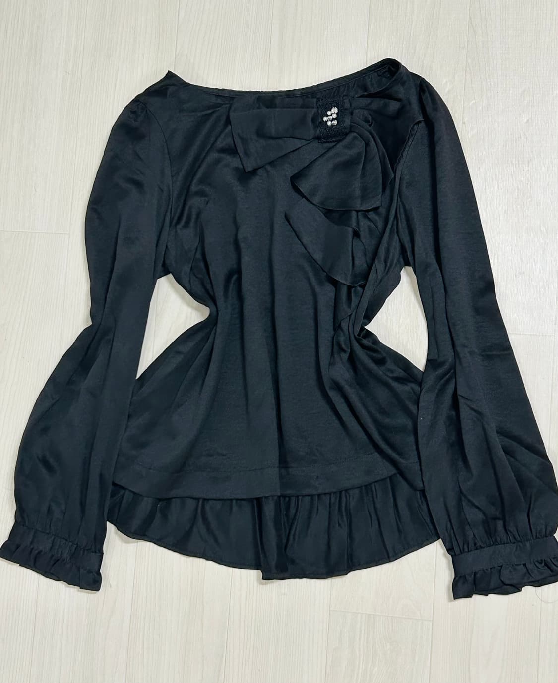 엑시즈팜 공겜여주 왕리본 큐빅 프릴 블라우스 고스로리 상품이미지1