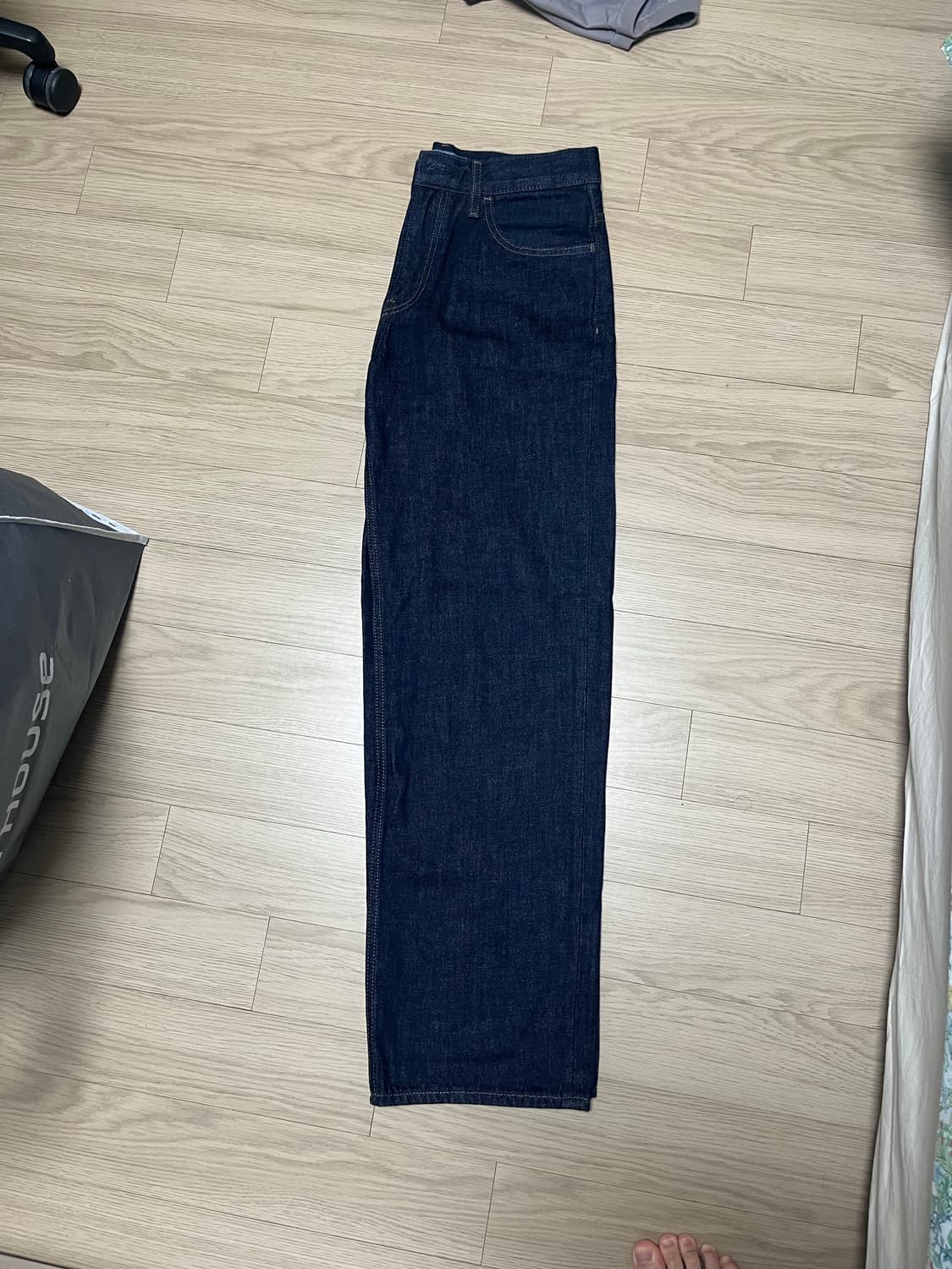 유니클로 jwa 청바지 상품이미지1