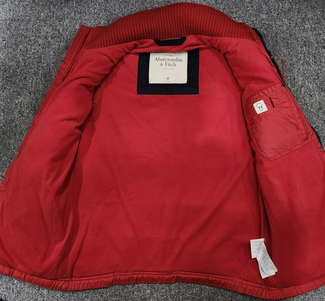 아베크롬비 앤 피치 다운 패딩 베스트 패딩조끼 M 상품이미지3