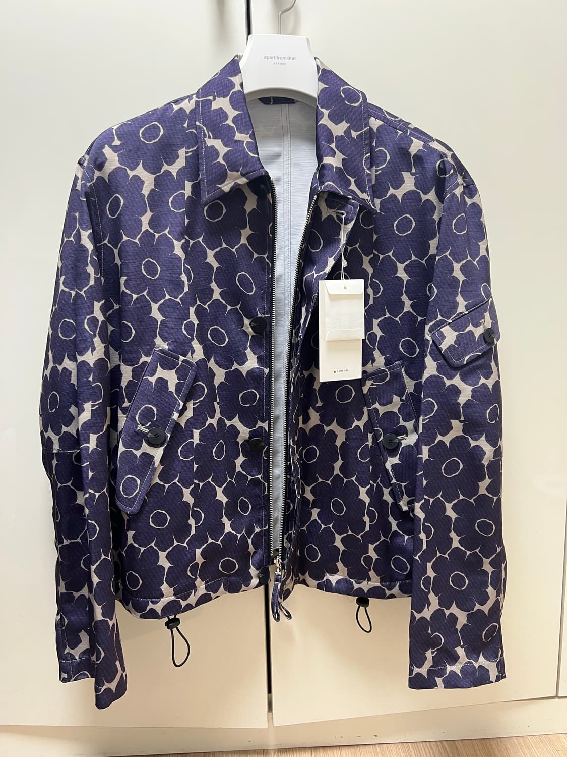 이얼즈어고 플로랄 자켓 새상품 판매합니다 상품이미지1